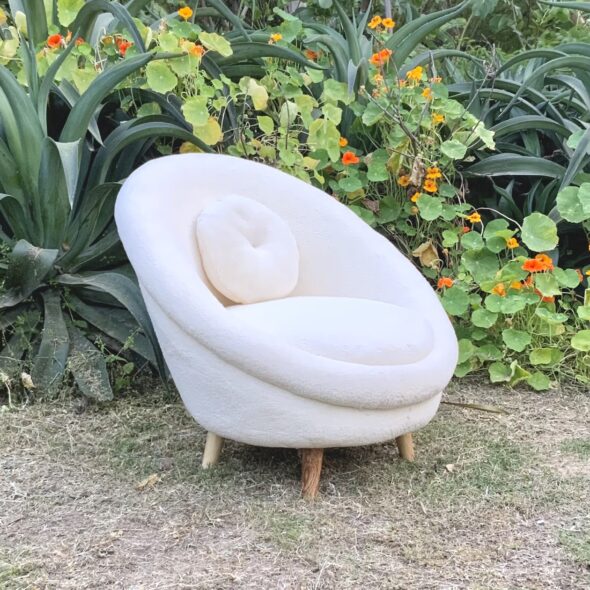 Kids’ Eggshell Sofa