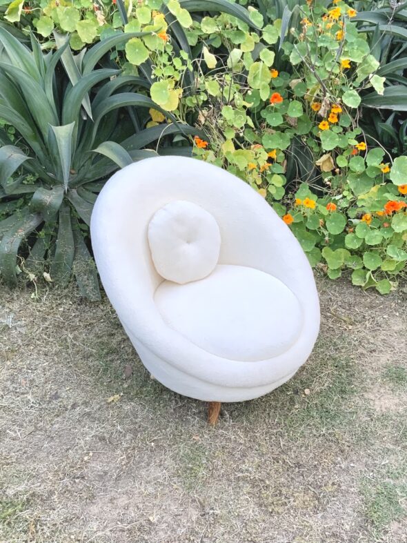 Kids’ Eggshell Sofa