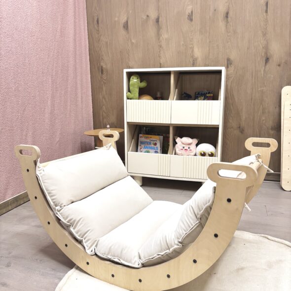 Kids’ Rocking Bed