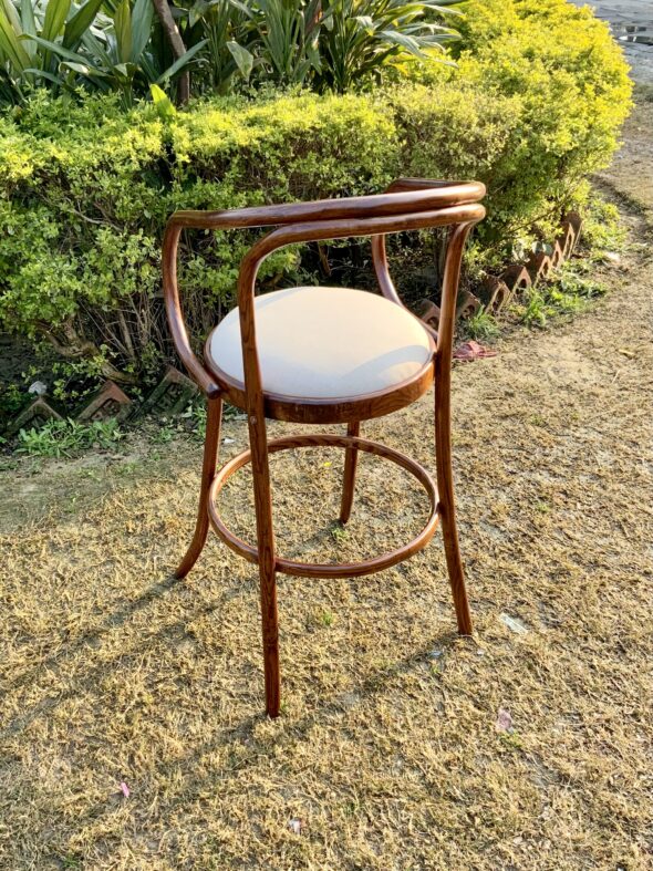 Bent High Chair